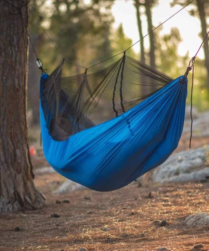 ערסל יחיד אולטראלייט עם כילה Outdoor